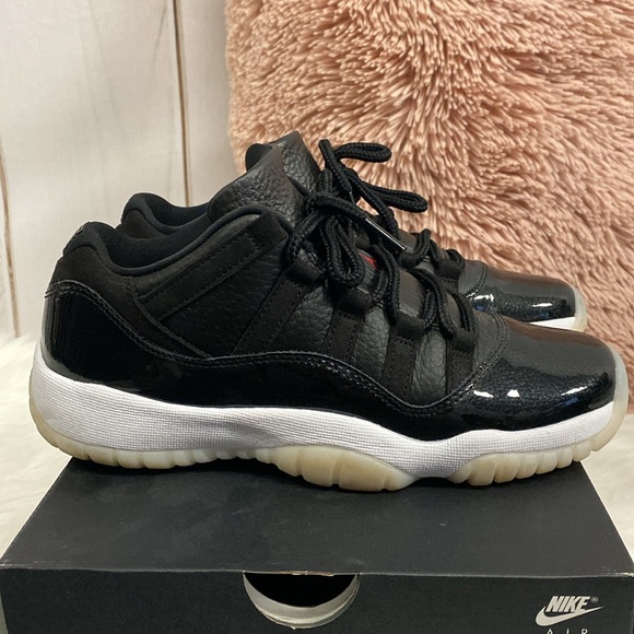 Jordan 11 Retro Low 72-10 6.5Y - Picture 9 of 10